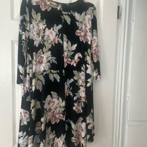 Karen Kane floral swing dress size small. Like new